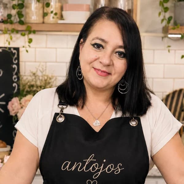 Ana Corrales de Antojos